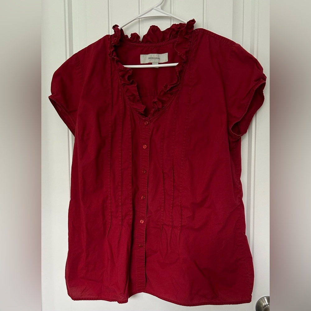 Burgundy Merona Women’s short sleeved shirt